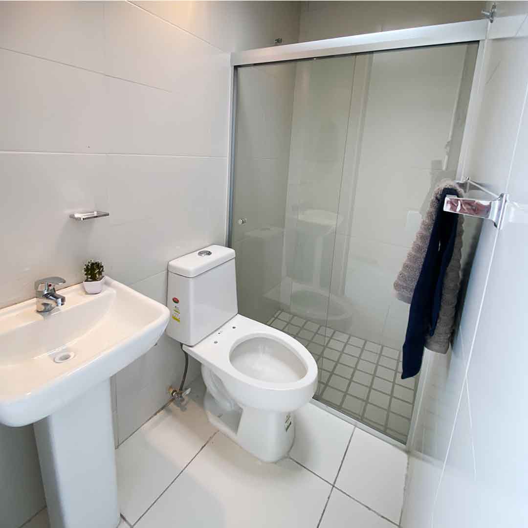 colinas de tonala modelo eclipse baño